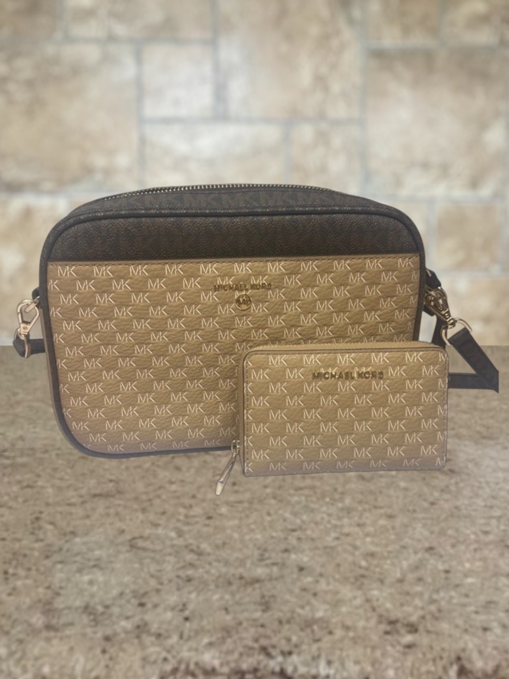 Michael Kors Large Charm Camera Crossbody Bag & Matching Wallet Set Camel/Brown